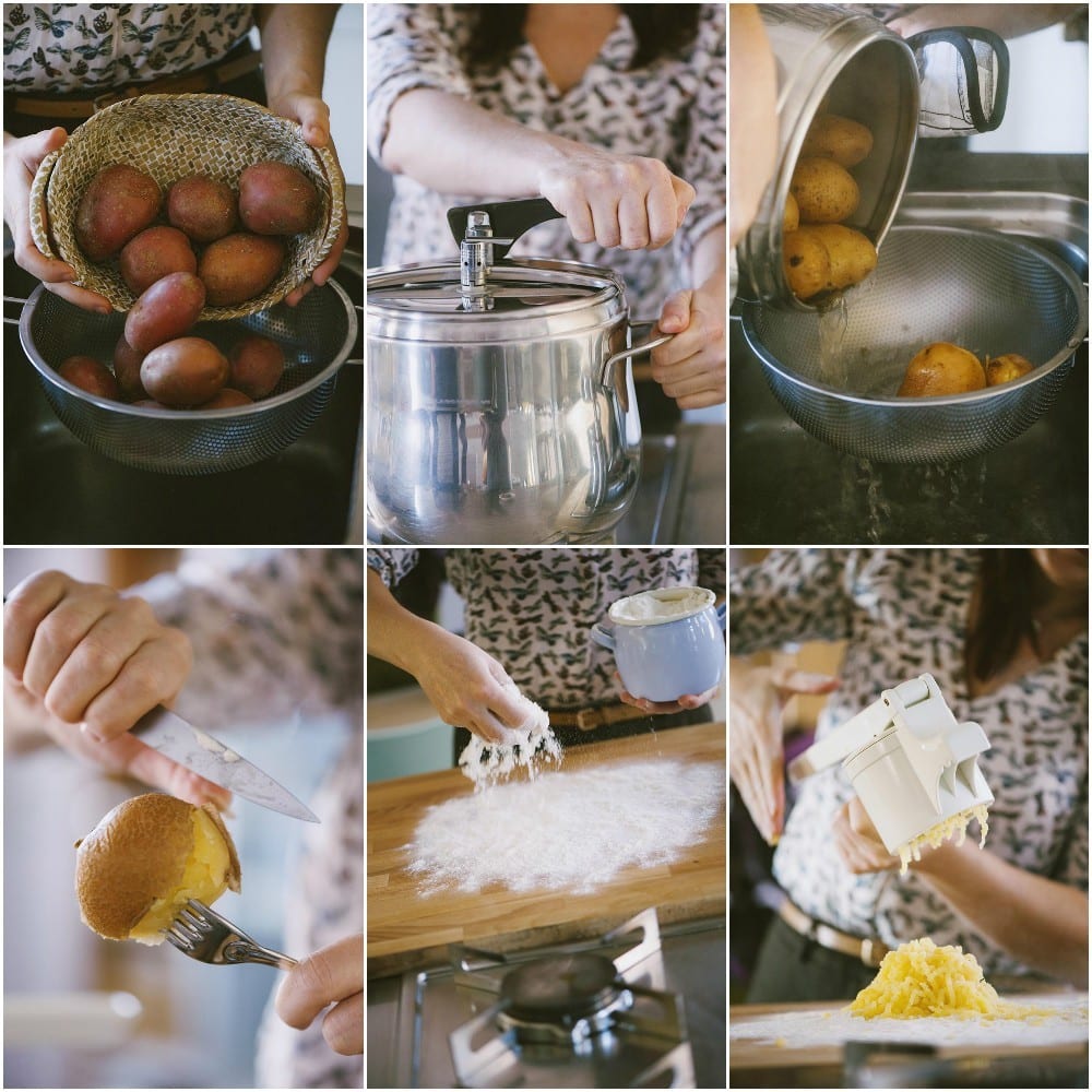 Patate intere con buccia lessate in acqua salata per preparare gli gnocchi