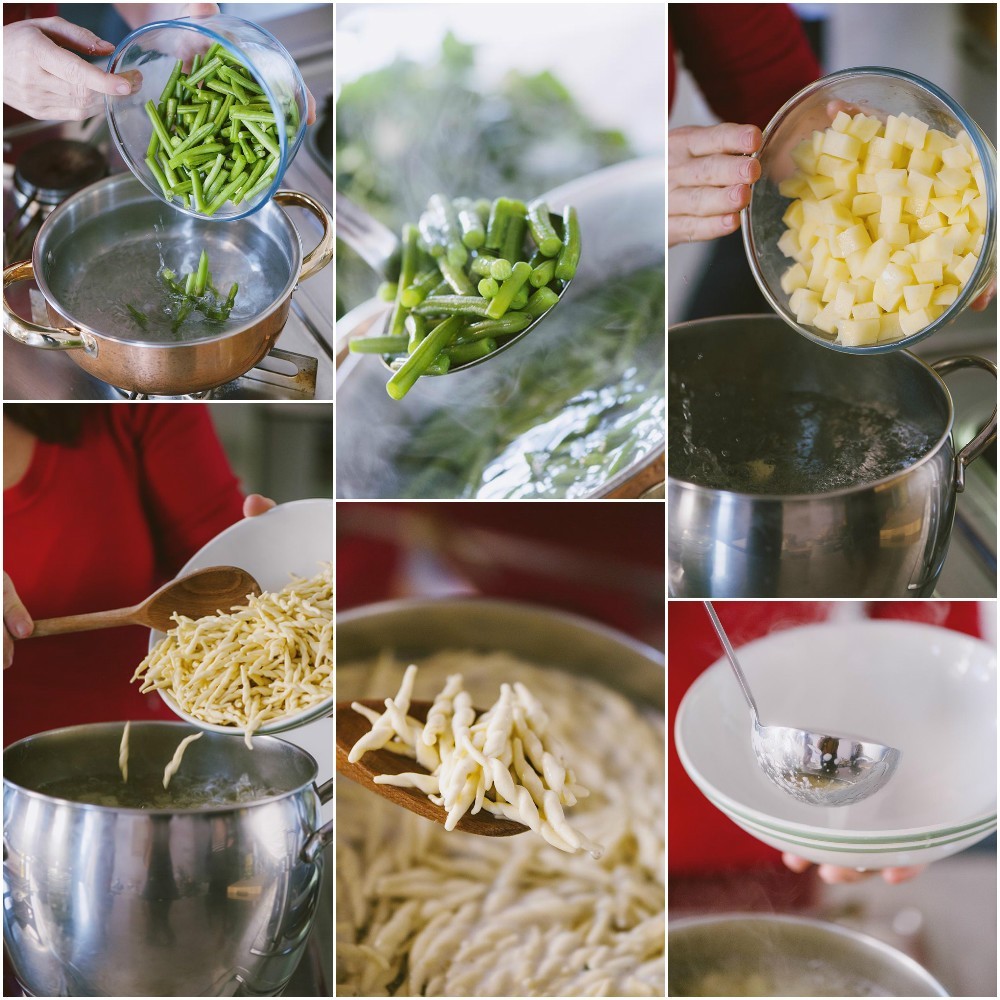 Fagiolini verde acceso scolati e tagliati a tocchetti accanto a trofie e patate in cottura