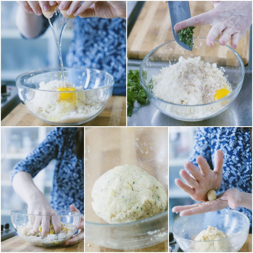 Mani che mescolano l'impasto di patate con uovo e maggiorana, poi formano piccole polpettine