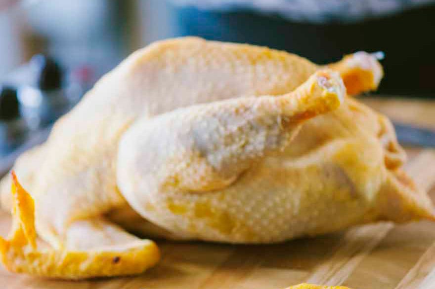 Come pulire il pollo intero