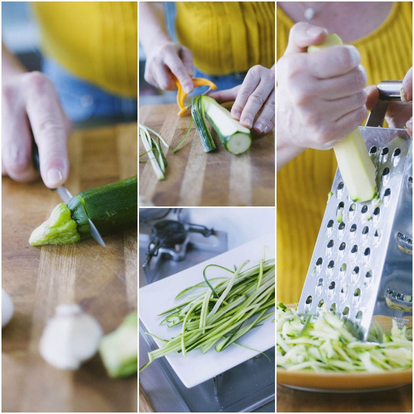 Zucchine tagliate a listarelle con pelapatate e grattugiate con una grattugia a mano
