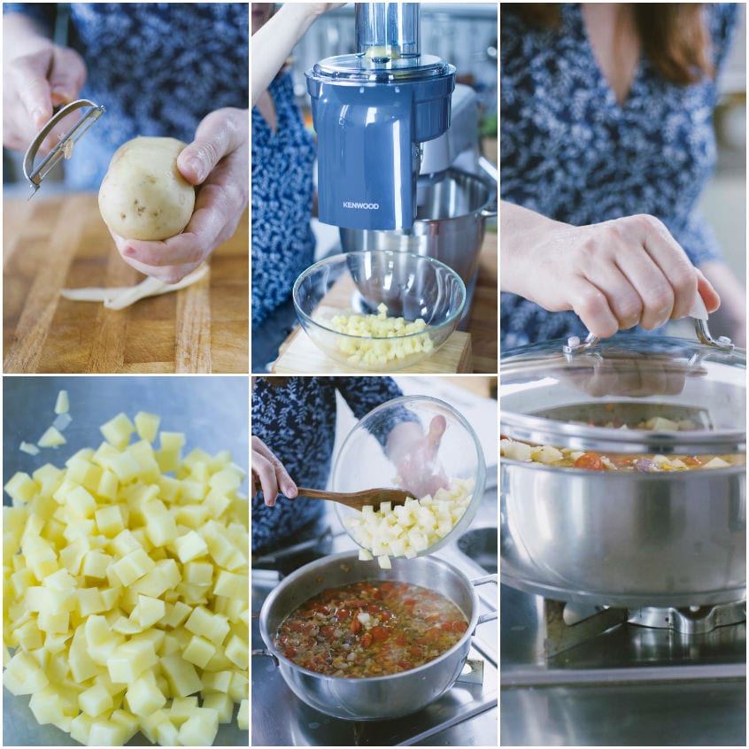 Patate sbucciate, tagliate a dadini e aggiunte alla zuppa di farro in cottura