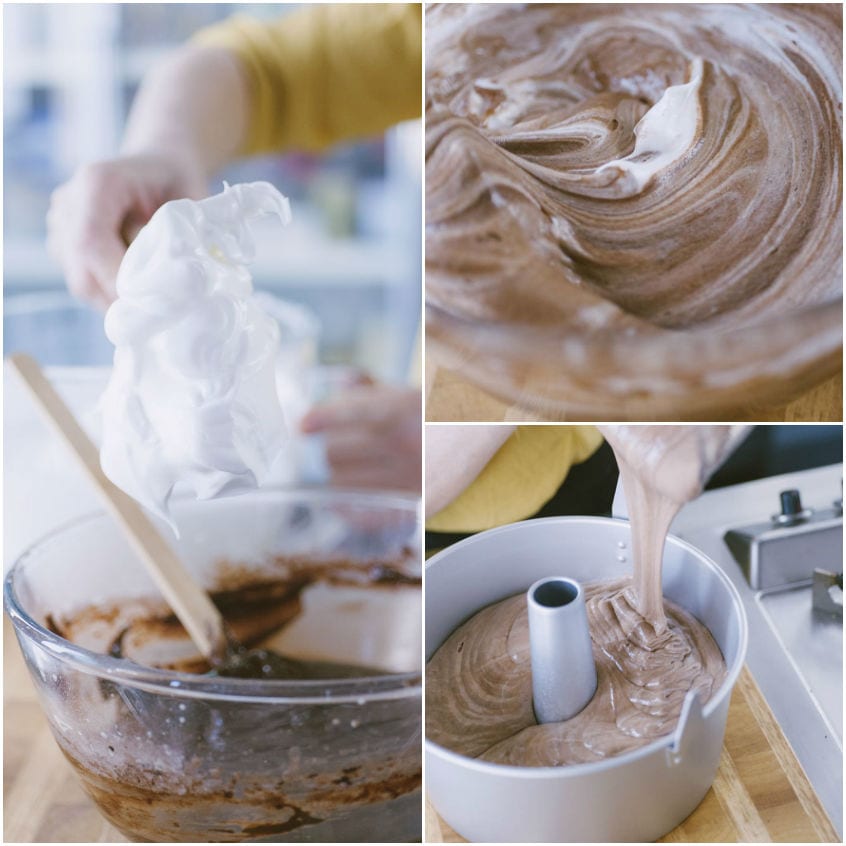 Albumi montati a neve incorporati nell'impasto al cacao, poi versato nello stampo da chiffon cake