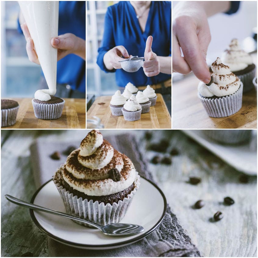 Cupcake al cappuccino decorati con ciuffi di crema al mascarpone e spolverata di cacao