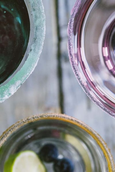 Come decorare con lo zucchero i bordi dei bicchieri, da cocktail o per drink caldi e freddi