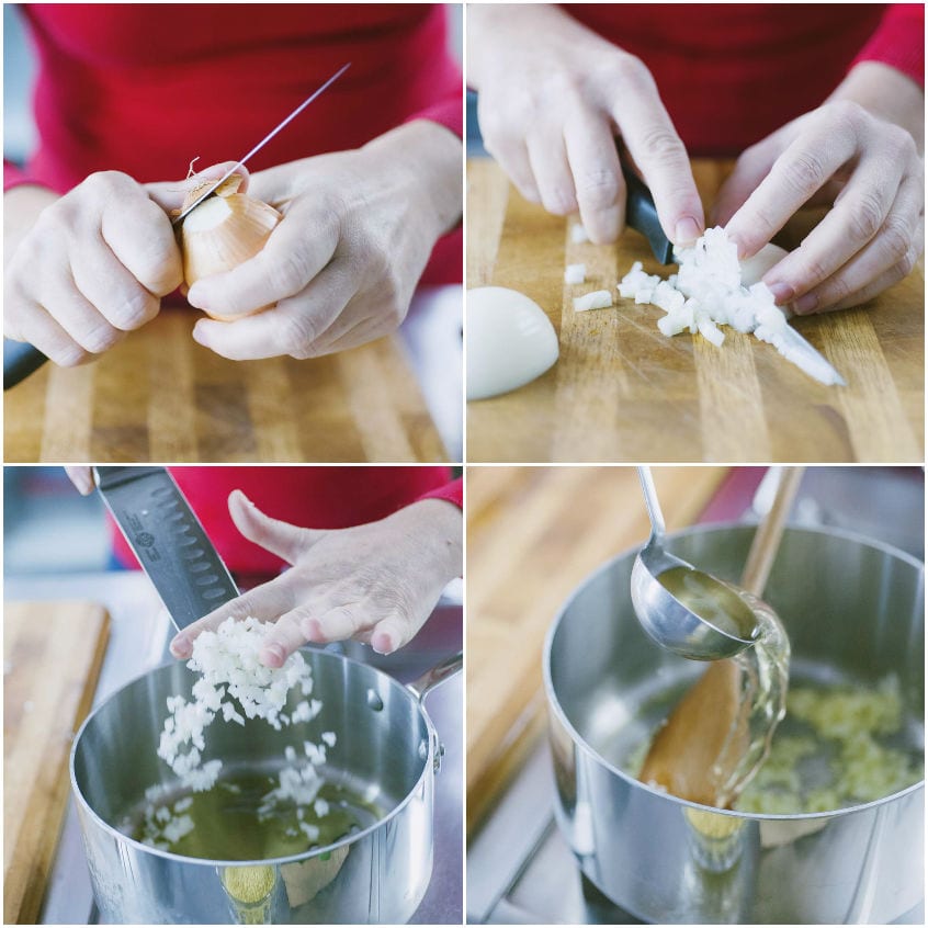 Cipolla tritata finemente aggiunta in padella con olio, poi sfumata con un mestolo di brodo