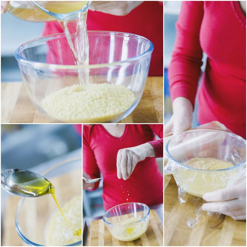 Acqua calda versata sul couscous crudo, poi olio e sale aggiunti prima di coprire con pellicola
