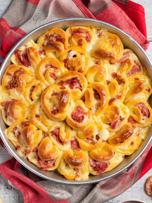 Focaccia ripiena pizzicata
