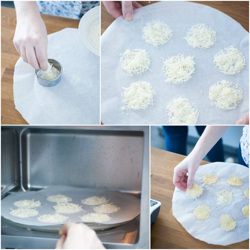 Formaggio grattugiato formato in dischetti su carta forno prima e dopo la cottura in microonde