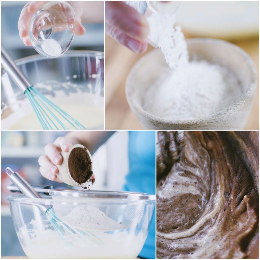 Ingredienti secchi setacciati e cacao aggiunti al composto liquido, poi amalgamati fino a ottenere un impasto scuro e omogeneo