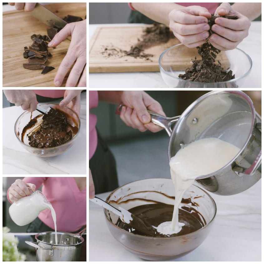 Cioccolato tritato versato in una ciotola, poi panna calda colata sul cioccolato fuso per la ganache