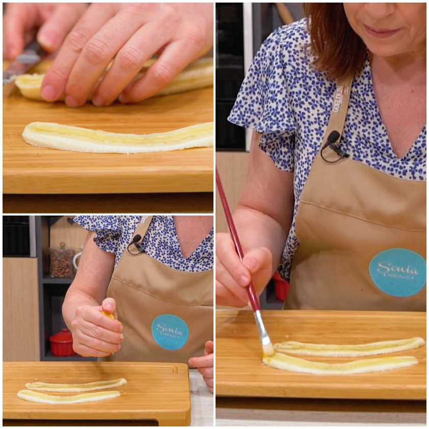 Fettine di banana tagliate sottili spennellate con gelatina su tagliere di legno