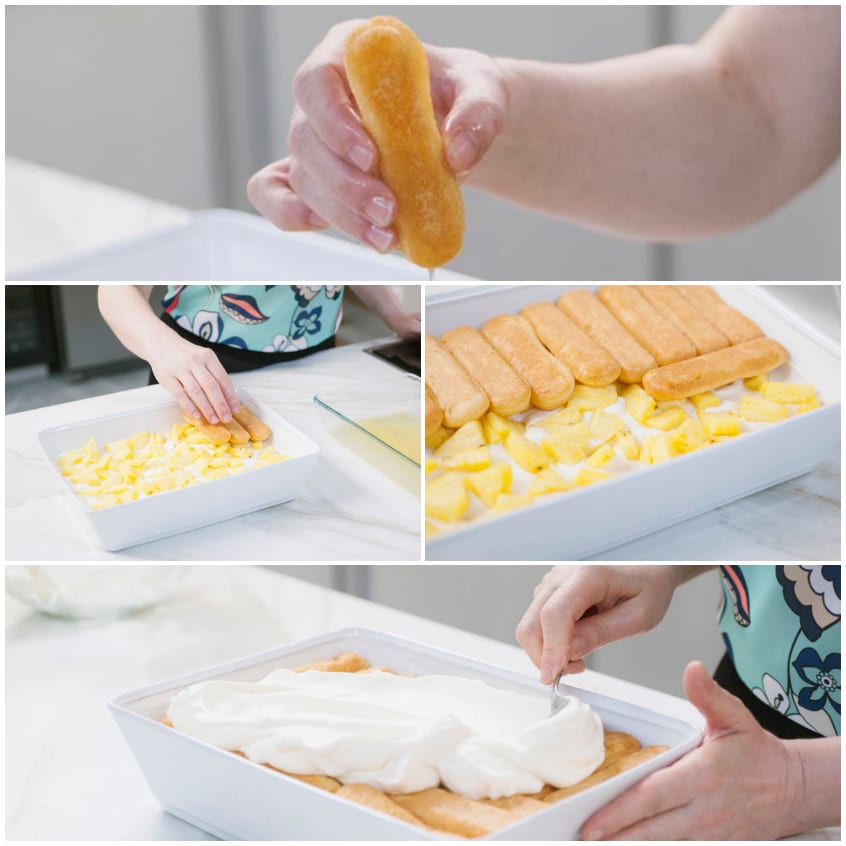 Savoiardi inzuppati disposti su uno strato di ananas, ricoperti di crema montata stesa con una spatola