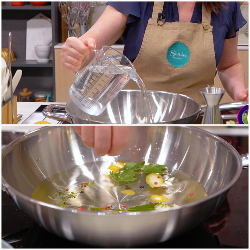 Acqua versata in padella con scorza di limone, alloro, timo, pepe rosa e prezzemolo