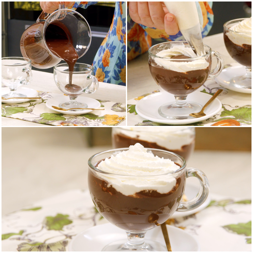 Barbajada versata nelle tazze e guarnita con cioccolato panna montata dal sac à poche