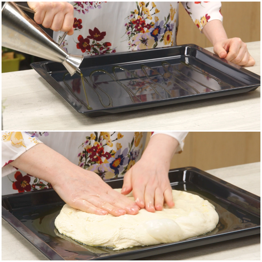 Olio versato sulla teglia e impasto della focaccia schiacciato con le mani