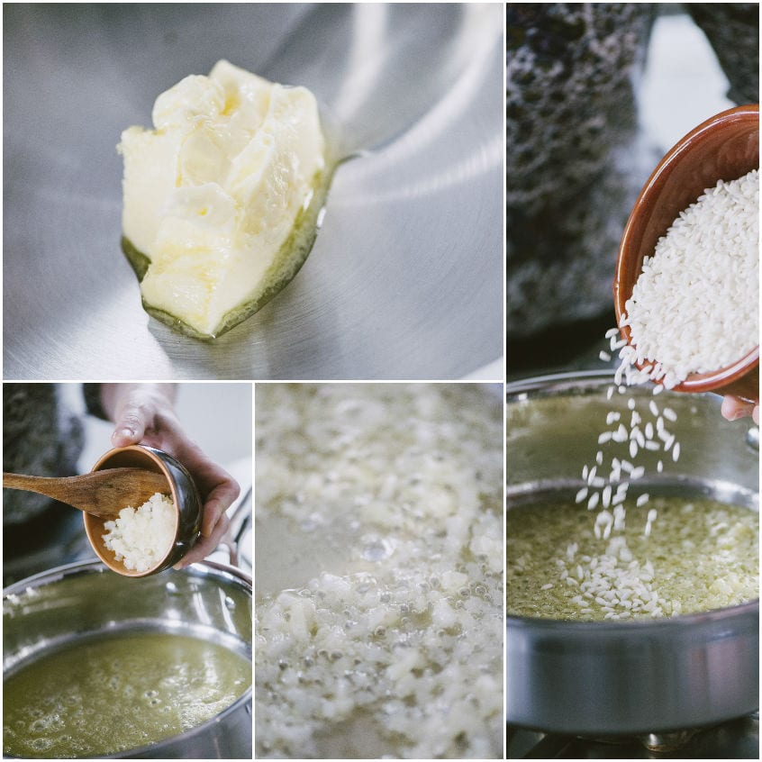 Riso versato nella cipolla appassita con burro per la tostatura del risotto allo zafferano