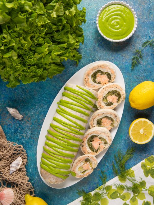 piatto da portata con polpettone di pesce a fette