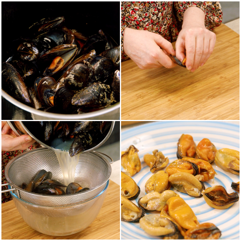 Cozze sgusciate appoggiate accanto ai gusci vuoti, con il liquido di cottura separato