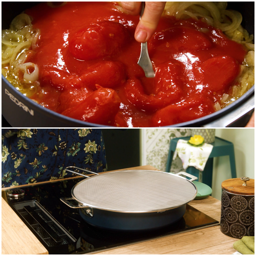 Pomodori pelati schiacciati a mano aggiunti alle cipolle in padella per il condimento dello sfincione