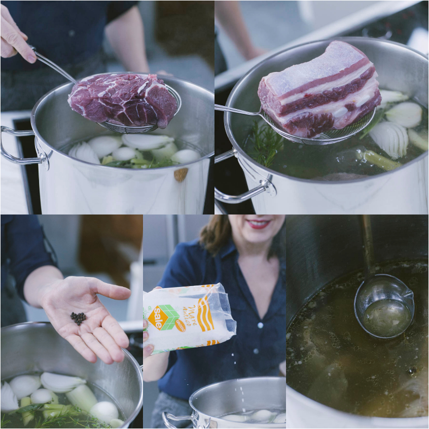 Preparazione del brodo per il bollito misto con carne, verdure, pepe in grani e sale grosso