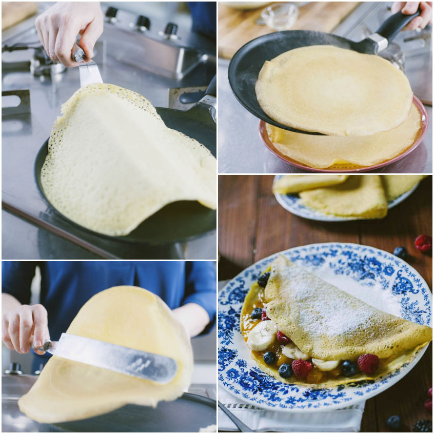 Crepes senza glutine girate con la spatola, impilate e farcite con frutti di bosco e zucchero a velo