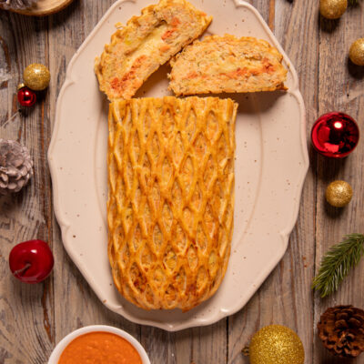 Polpettone di salmone delle feste Un secondo piatto raffinato ed elegante, perfetto per occasioni speciali e cene importanti.