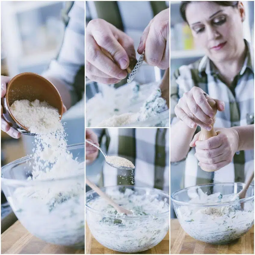 Formaggio grattugiato e pangrattato versati in una ciotola con verdure prima di macinare pepe